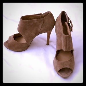 Nine West toe heel